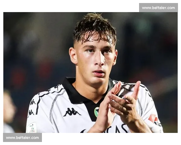 阿切尔比:钢铁防线铸就冠军信念,世俱杯拒绝度假式出征 阿切尔比:钢铁防线铸就冠军信念,世俱杯拒绝度假式出征