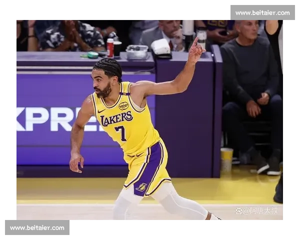 NBA直播焦点对决湖人迎战热火第二节攻防走势深度解析